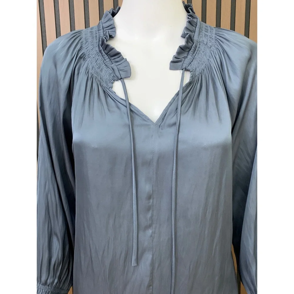 Carmen Marc Valvo Blue Smocked Ruffle Neck Satin Blouse Long Sleeve Small S/P - Picture 2 of 8